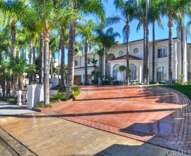 Majestic circular driveway