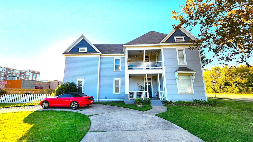 145 N Kealy Ave unit 1, Lewisville, TX 75057 - photo 1