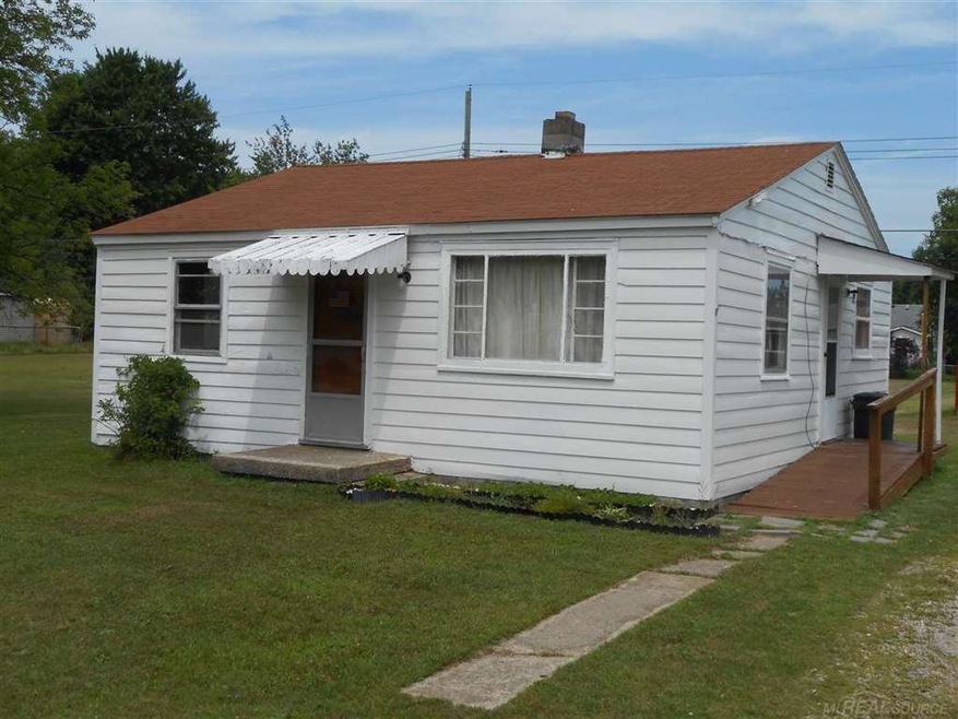 5072 Burma Rd, Kimball, MI 48074 - photo 1