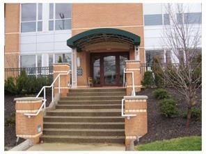 5859 Beacon St unit 201, Pittsburgh, PA 15217 - photo 1