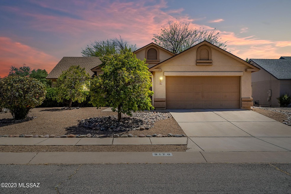 Updated 1,741 SqFt 3 bed/2 full bath