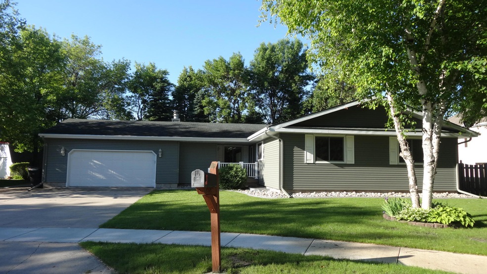 606 Skyview Circle
