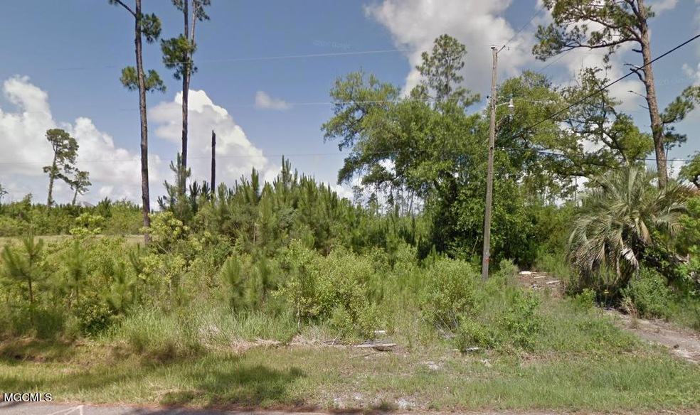 639 Ponce de Leon Blvd, Pass Christian, MS 39571 - photo 1