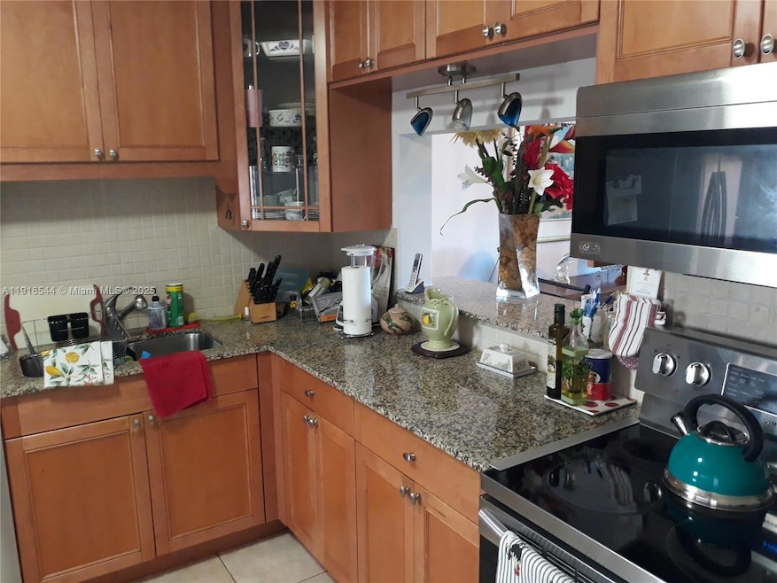 215 SE 3rd Ave unit 407A, Hallandale Beach, FL 33009 - photo 1