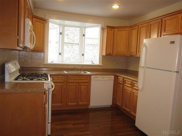168 Fairview Ave unit 1, Port Chester, NY 10573 - photo 1