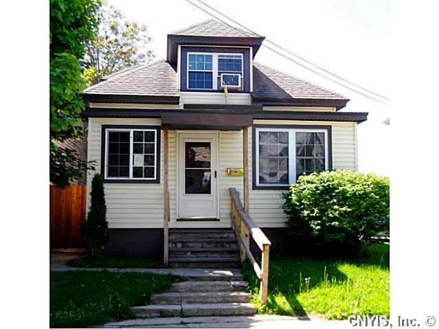 Exterior Front WELCOME TO 112 HERBST AVENUE