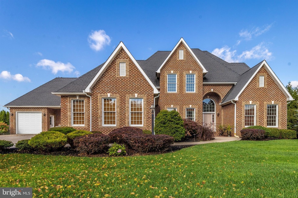 1676 Castlegreen Dr, Greencastle, PA 17225 - photo 1