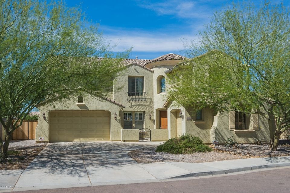 01- FRONT OF HOME