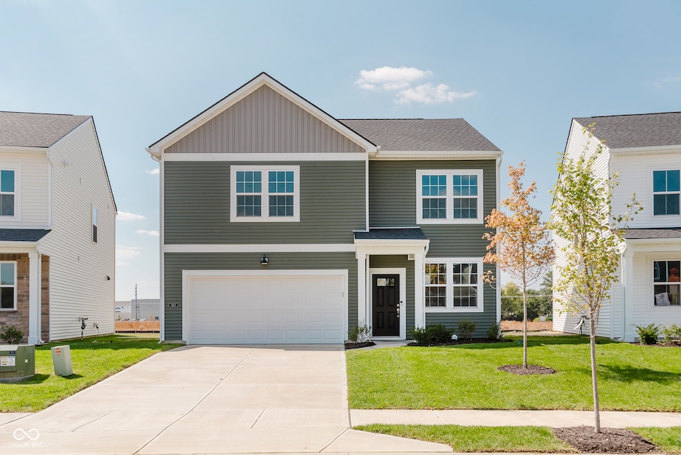 3922 Sterling Dr, Whitestown, IN 46075 - photo 1