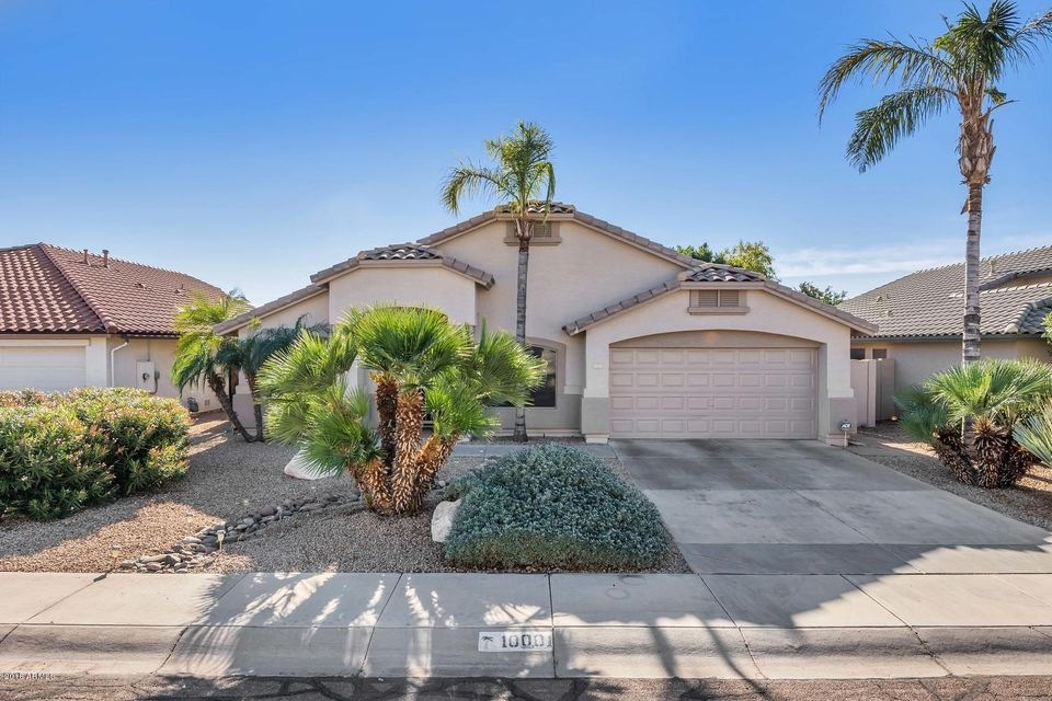 1001 W Ross Ave-large-001-12-Front Exter