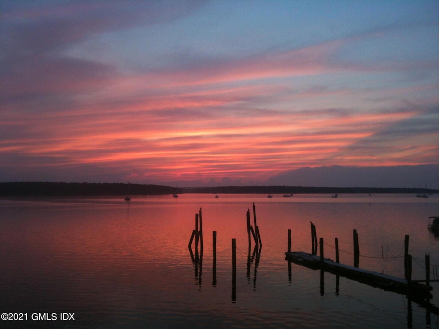 22 Tomac Ave, Old Greenwich, CT 06870 - photo 1