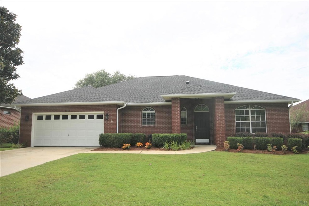 Shingle Roof 6/2020. Freshly painted ext. 7/2020.