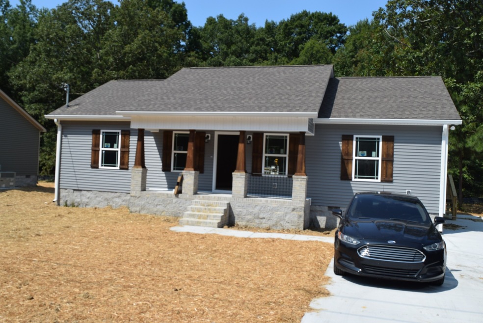 1546 S Spring St, Manchester, TN 37355 - photo 1