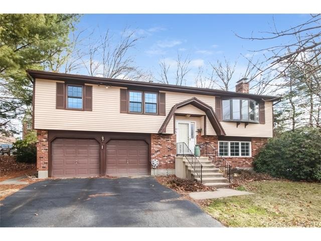 295 Deerfield Dr, Stratford, CT 06614 - photo 1