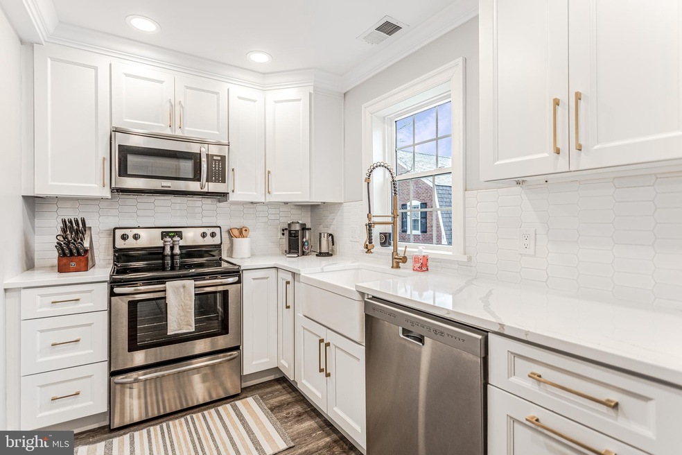 4506 36th St S unit B2, Arlington, VA 22206 - photo 1