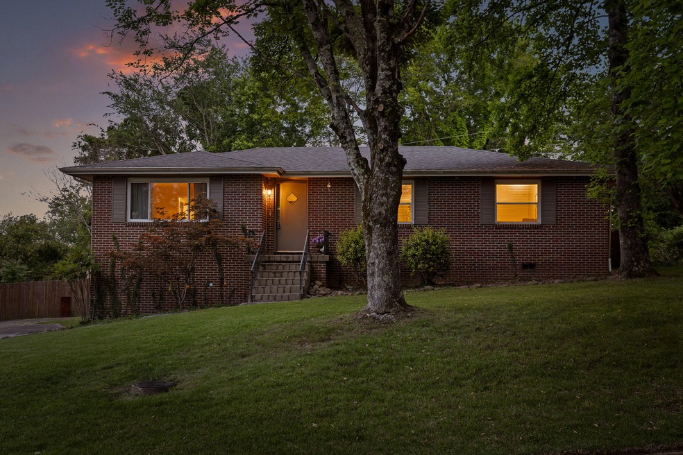 1374 Orbit Dr, Hixson, TN 37343 - photo 1