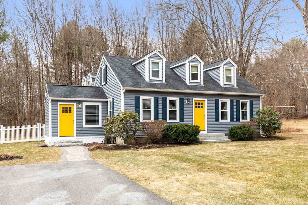 560 Exeter Rd, Hampton, NH 03842 - photo 1