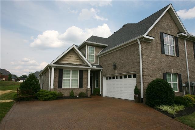 Welcome Home! This Beautiful Bridgewater Villa offers spacious living with exquisite detail throughout! Sealed Aggregate Driveway, Gas Lamp, Landscape Lighting and Sprinkler System!!