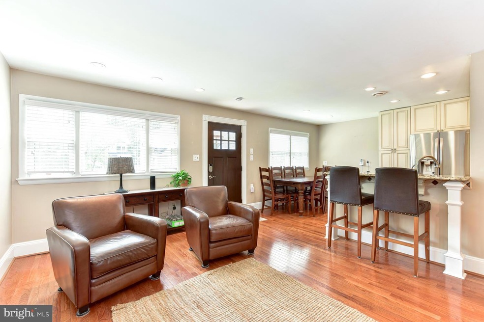 512 Greenwich St, Falls Church, VA 22046 - photo 1