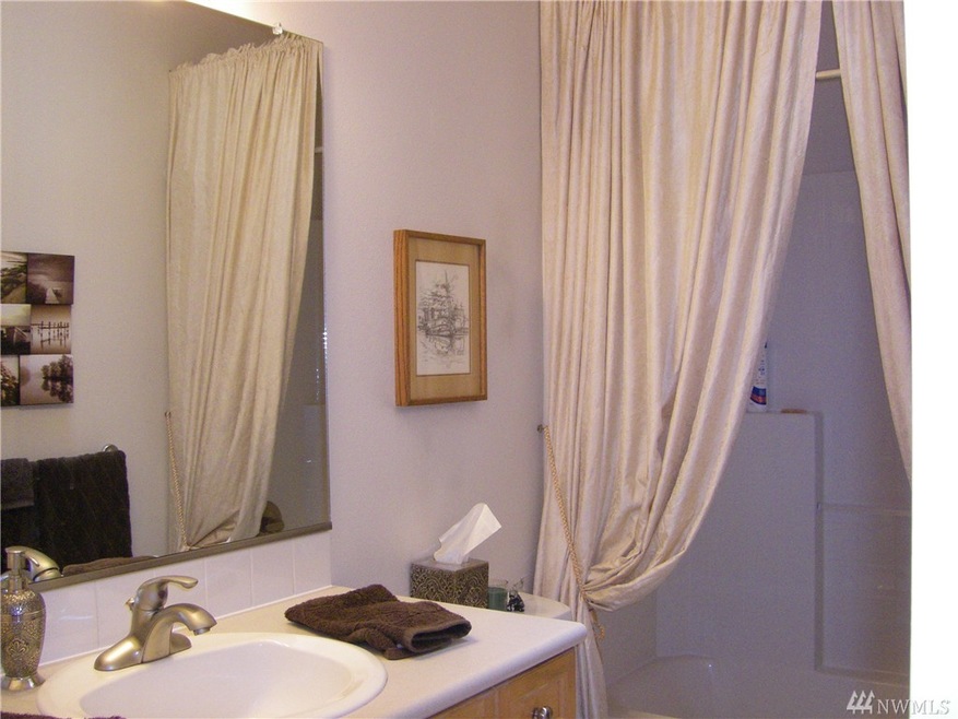 5422 58th Avenue Ct W unit 4, University Place, WA 98467 - photo 1