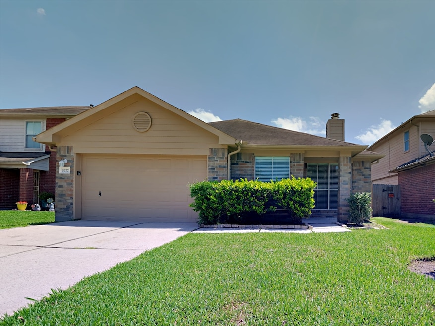 8522 Woodcamp Dr, Houston, TX 77088 - photo 1