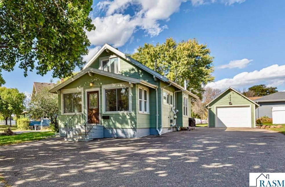 950 E Main St, Mankato, MN 56001 - photo 1