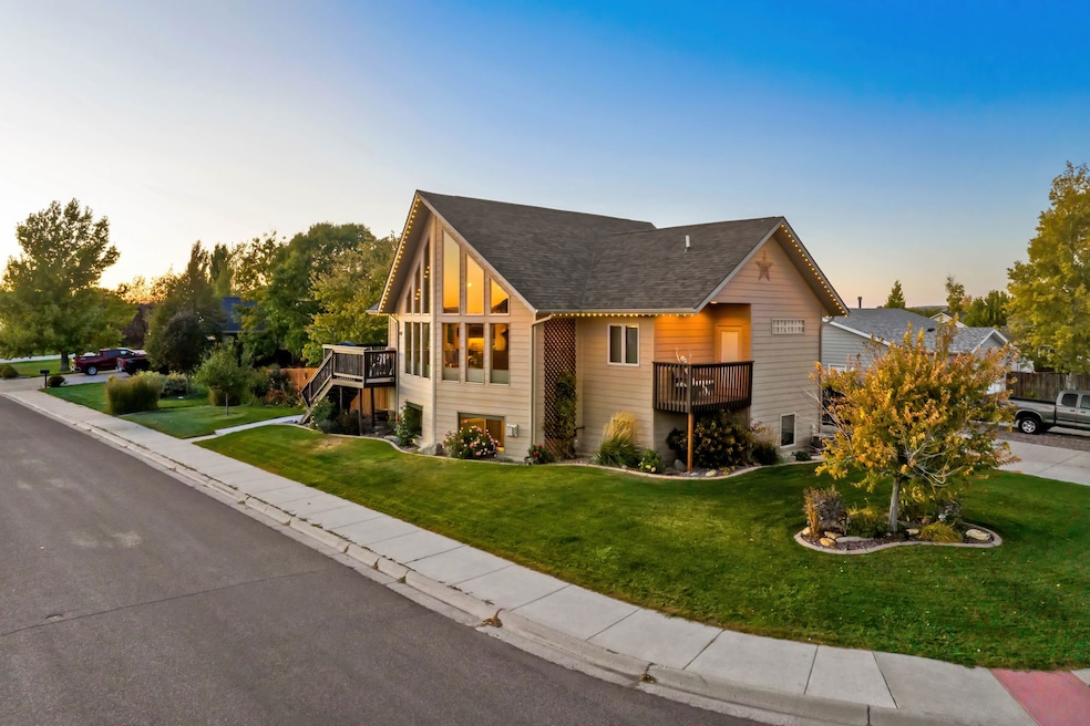 419 Skyline Dr NE, Great Falls, MT 59404 - photo 1