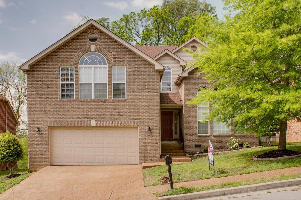 Welcome home to 5271 Catspaw.  Gorgeous home with beautiful open floor plan.Roof Approximately 4 years old.