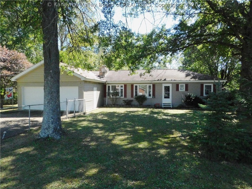 239 Hamon Dr, Scott Depot, WV 25560 - photo 1