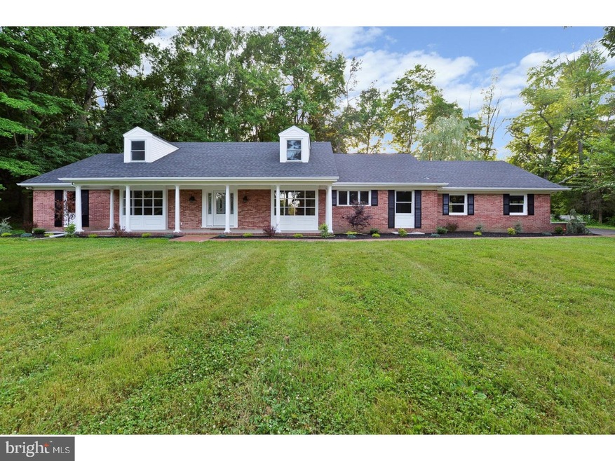 1512 Oldmans Creek Rd, Swedesboro, NJ 08085 - photo 1