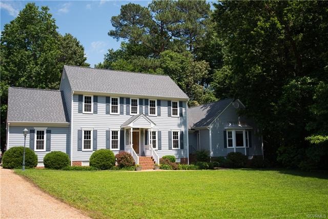 Custom Home on .36 Acres. Hardiplank siding, New D