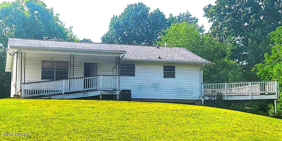 clover hill front
