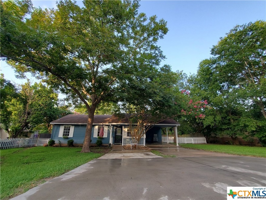 1205 Peach Tree Ln, Georgetown, TX 78626 - photo 1