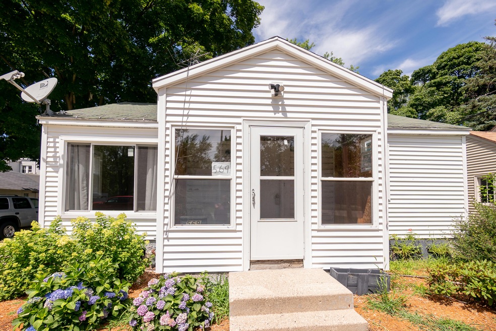 569 W 18th-36