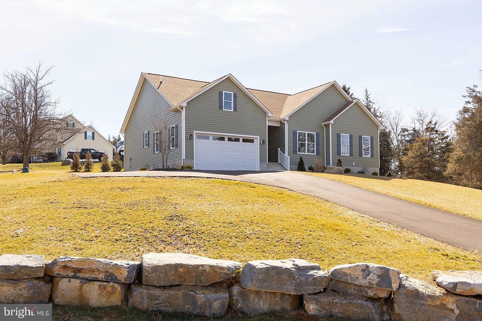 143 Meadow Trace Ln, Middletown, VA 22645 - photo 1