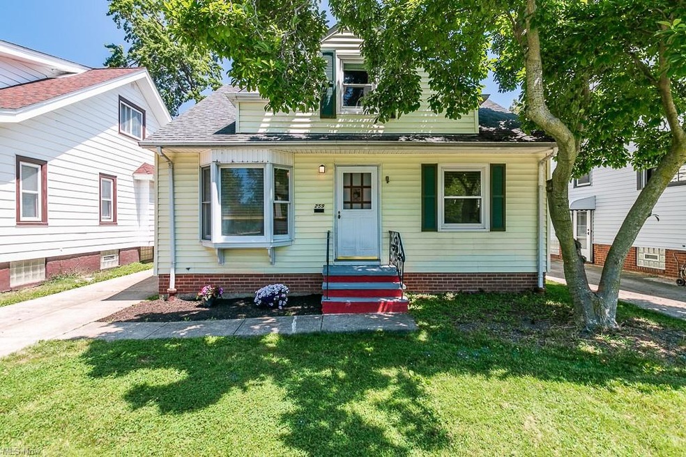 Welcome to 259 E. 214th Street
