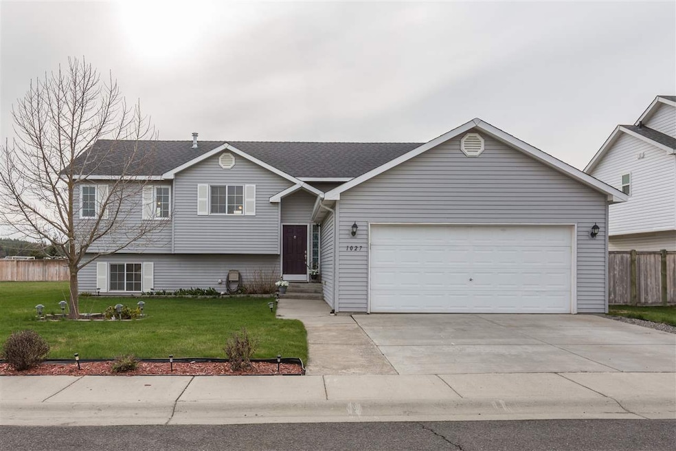 1027 N Jessie St, Medical Lake, WA 99022 - photo 1