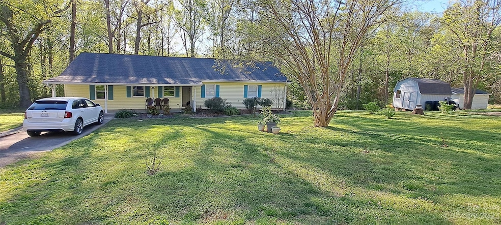 712 Falls Ferguson Rd, Gastonia, NC 28052 - photo 1