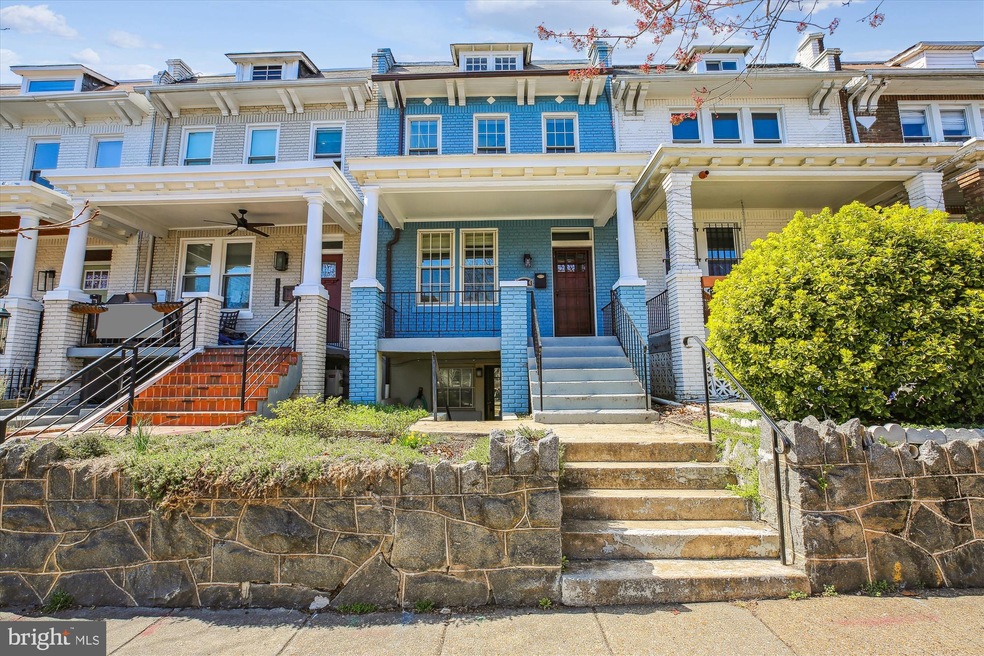 1134 4th St NE, Washington, DC 20002 - photo 1