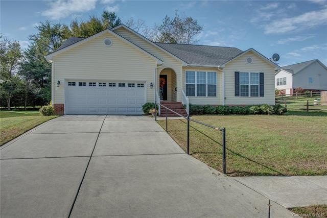 4049 Hereford Ln, Dallas, NC 28034 - photo 1