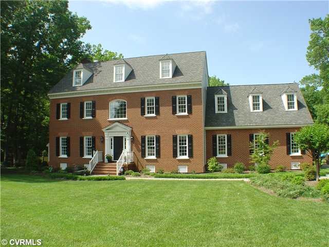 Exterior Front - Cul-de-sac Location!