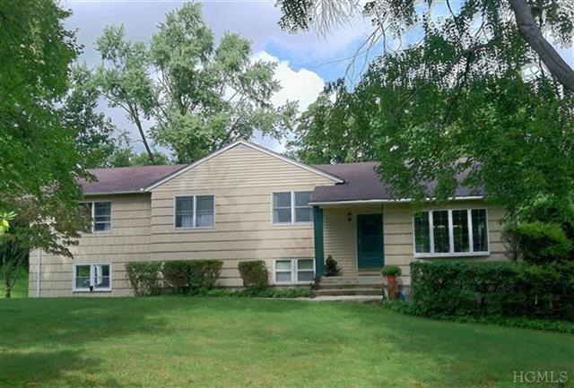 2170 Parker Ln, Yorktown Heights, NY 10598 - photo 1