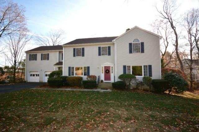 35 Sedgewick Ave, Darien, CT 06820 - photo 1