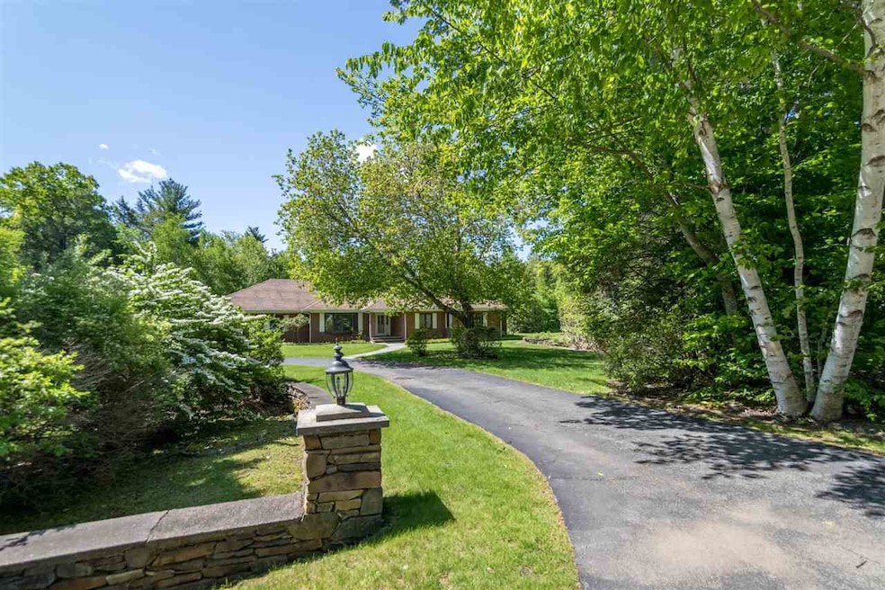 14 Bradley Ln, North Hampton, NH 03862 - photo 1