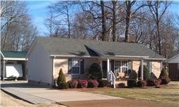 110 Robin Dr, Portland, TN 37148 - photo 1