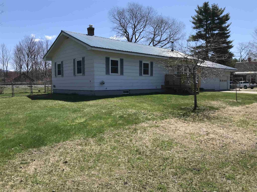 115 Summer St, Lancaster, NH 03584 - photo 1