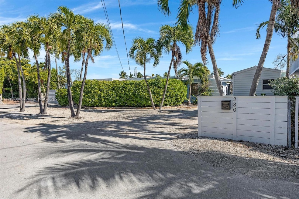230 Jolly Roger Dr, Key Largo, FL 33037 - photo 1