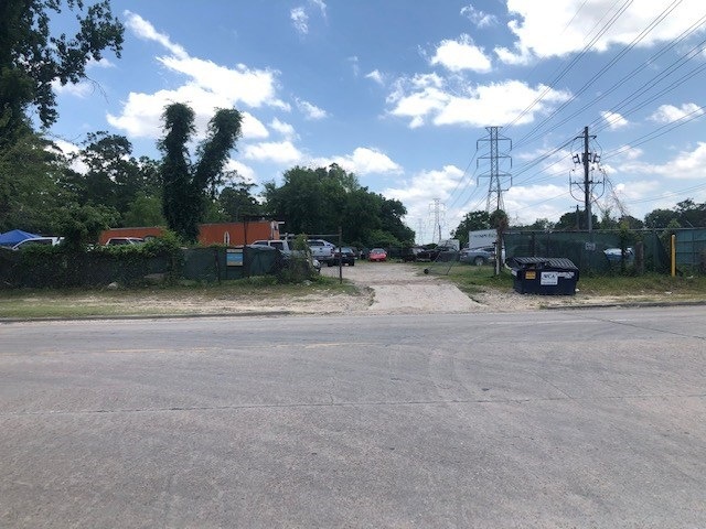 1700 Berry Rd, Houston, TX 77093 - photo 1