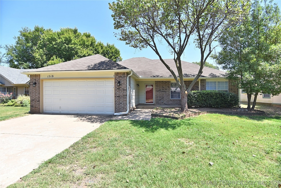 For Rent $1,675/month