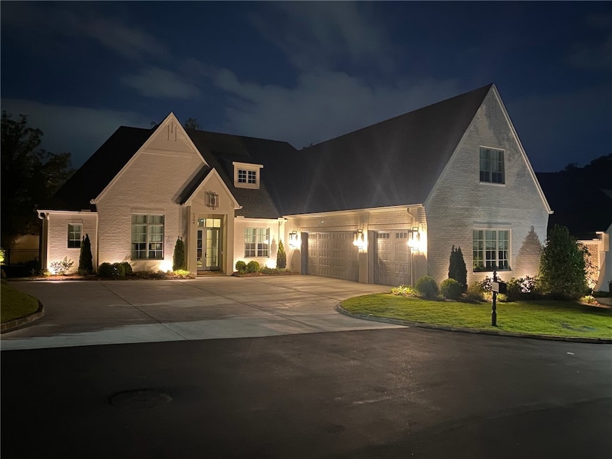 For Sale $959,900